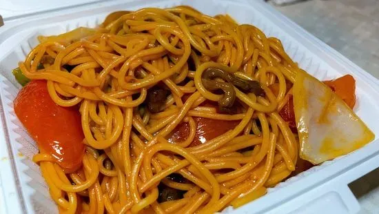 8. Tomato Beef Chow Mein