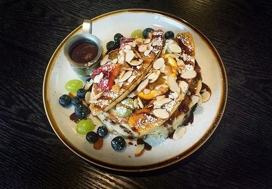 Choco Banana Pancake