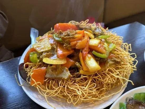 Beef  Crispy noodles