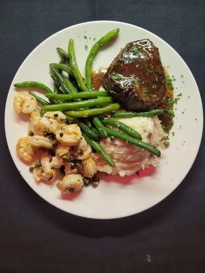 FILET MIIGNON & SHRIMP SCAMPI