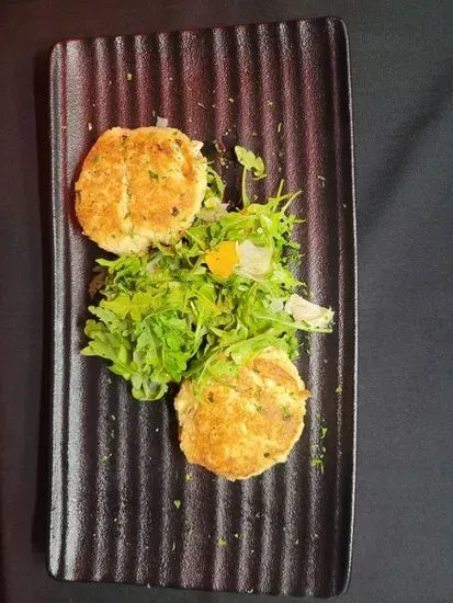 PAN SEARED CRAB CAKE ENTREE