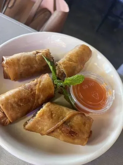 Them-Cha Gio (Egg Roll)