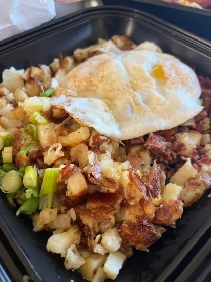 Corned Beef Hash & Eggs