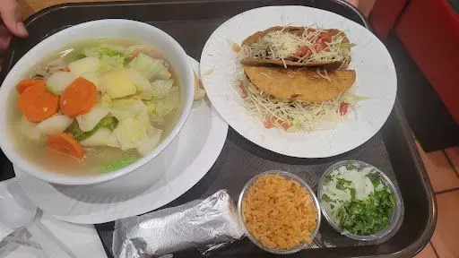 Caldo De Pollo