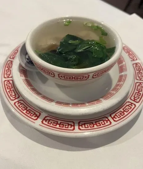 Won Ton Soup (Whole, 32 oz) / 雲吞湯