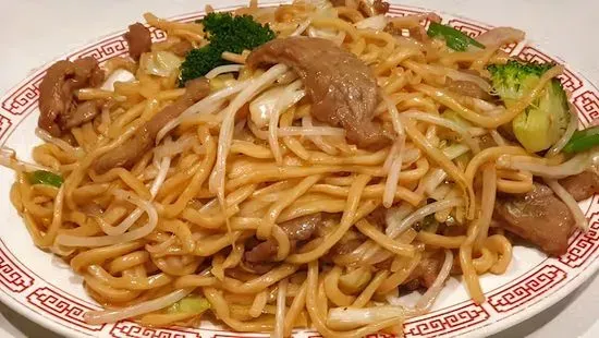 Beef Chow Mein / 牛肉炒麵