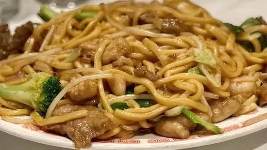 Special Chow Mein / 什錦炒麵