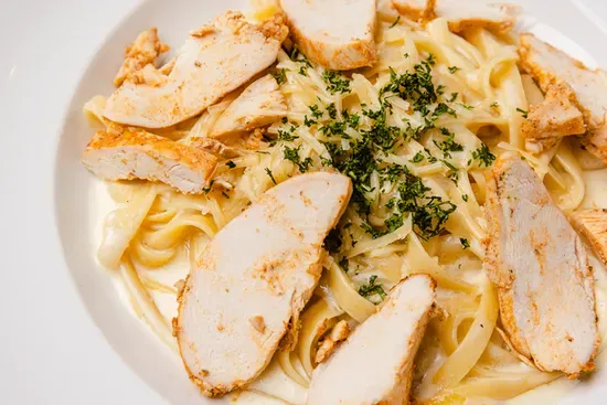 Fettucini Alfredo w/Chicken