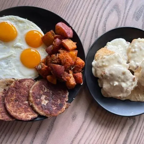 Country Biscuits & Gravy