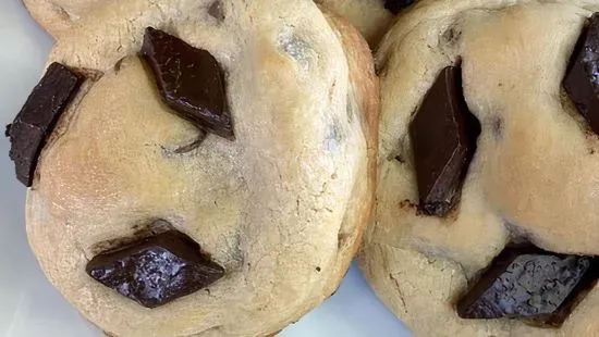 Chocolate Chip Cookie