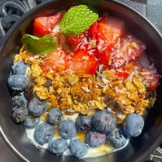 Breakfast Yogurt Bowl