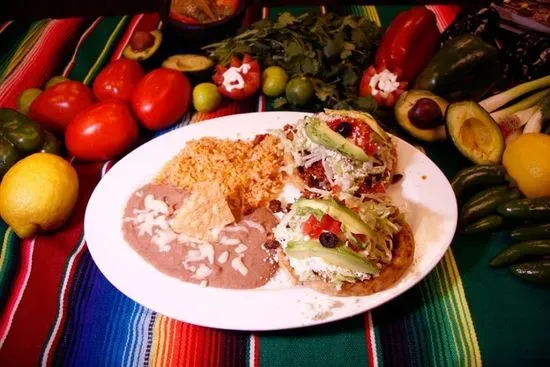 #13 Ground Beef Sopes