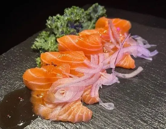 Sake Fin Salad