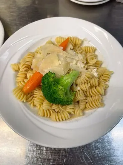 Kids Pasta with Butter and Cheese