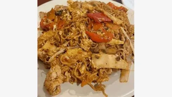 L Spicy Thai Chow Mein