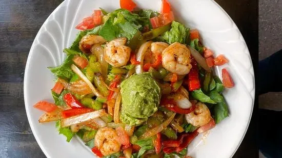 Blackened Shrimp Fajita Salad