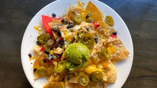 Yummy Sloppy Chicken Nachos