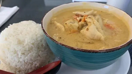 Yellow Curry with Rice