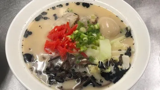 Black Tonkotsu Ramen