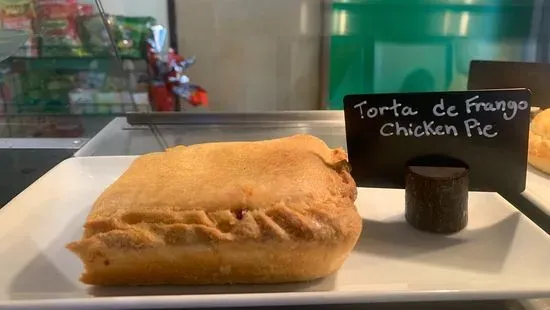 Torta De Frango/ Big Chicken Pie