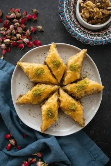 Triangle Baklava