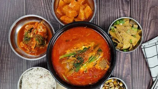 Yuk Gae Jang