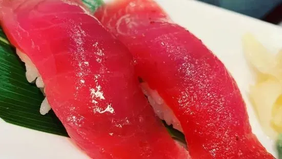 Maguro Sashimi