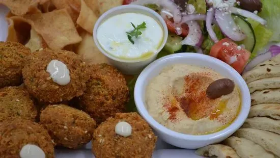 23. Falafel platter