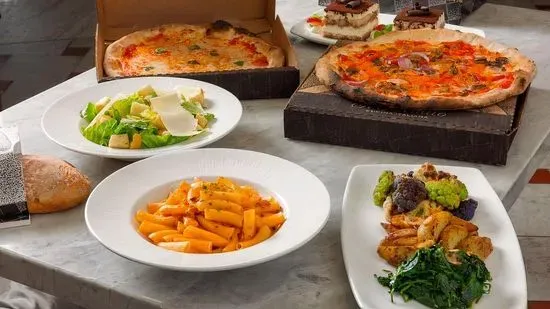 Famiglia Feast Pizza Pronta (serves 4) 