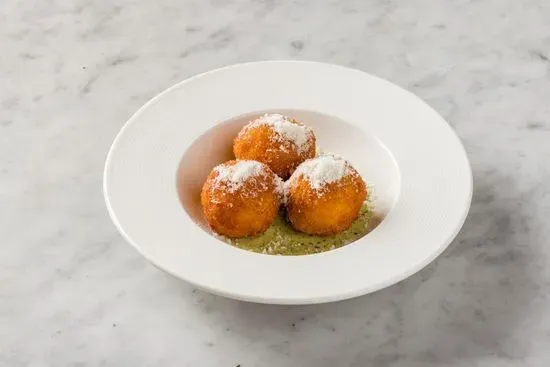 Arancini con Crema di Pistacchio