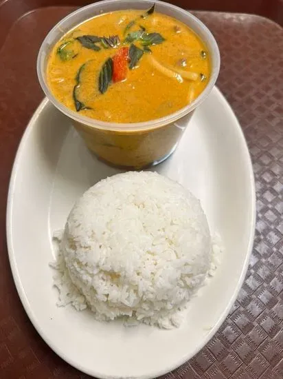 SR.1 Red Curry  W/rice