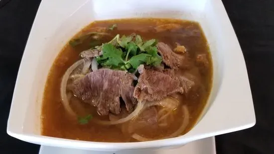 2.Thai Style Noodle (pho)