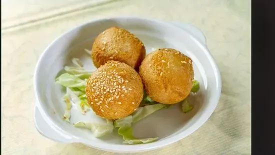 Deep Fried Sesame Seed Ball / 芝麻球