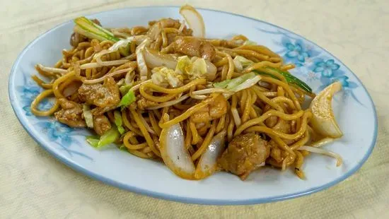 Chicken Chow Mein / 雞炒麵