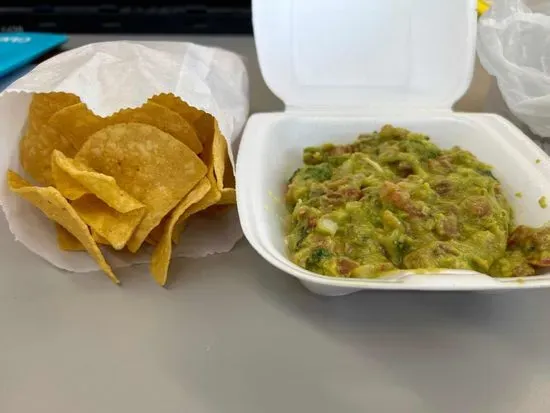 Chips & Guacamole