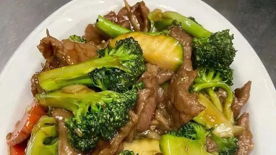 C-7. Beef with Broccoli