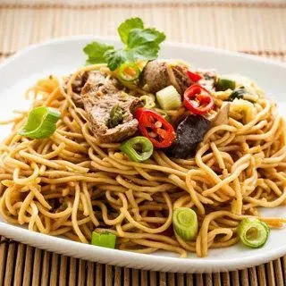 Vegetable& Black Mushroom Chow Mein