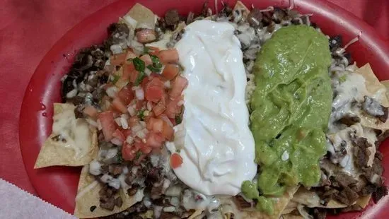 Regular Nachos with Meat