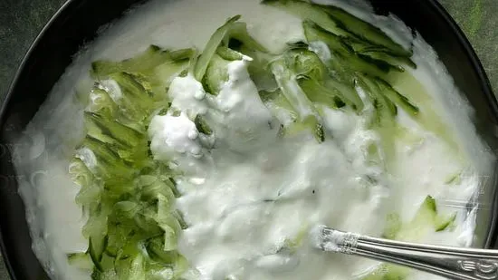 Raita (Yogurt Sauce)