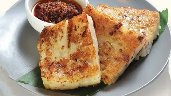 801.  Pan-Fried Daikon Cake with XO Sauce. XO 醬煎蘿蔔糕 