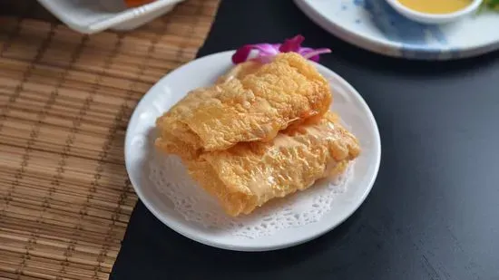 807. Crispy Fried Tofu Skin Wraps with Shrimp  鮮蝦腐⽪卷