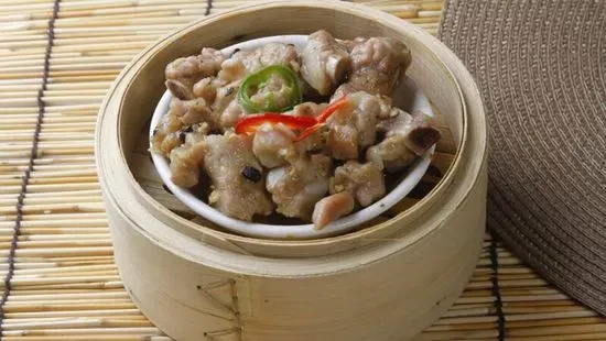 421. Pork ribs in black bean sauce . 豉汁蒸排⾻ 