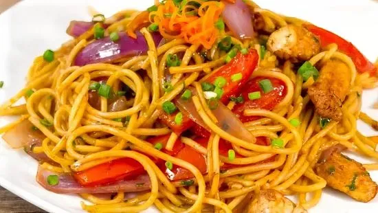 Tallarin Saltado De Pollo