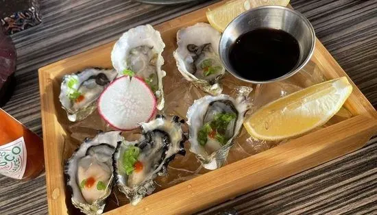 Fresh Oysters (6pcs)