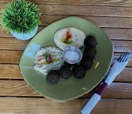 FALAFEL PLATE