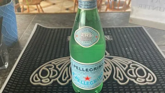 Sparkling water 