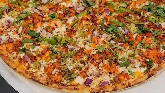 Spicy chicken pizza 