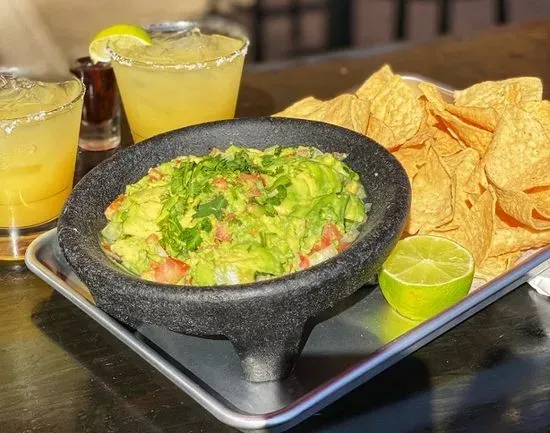 TABLESIDE GUACAMOLE