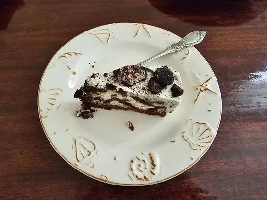 Oreo Mousse Cake