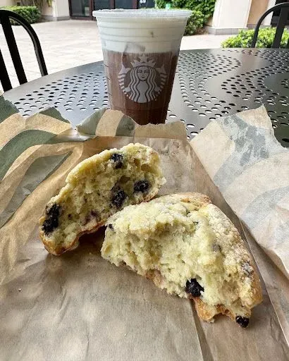 Petite Vanilla Bean Scone